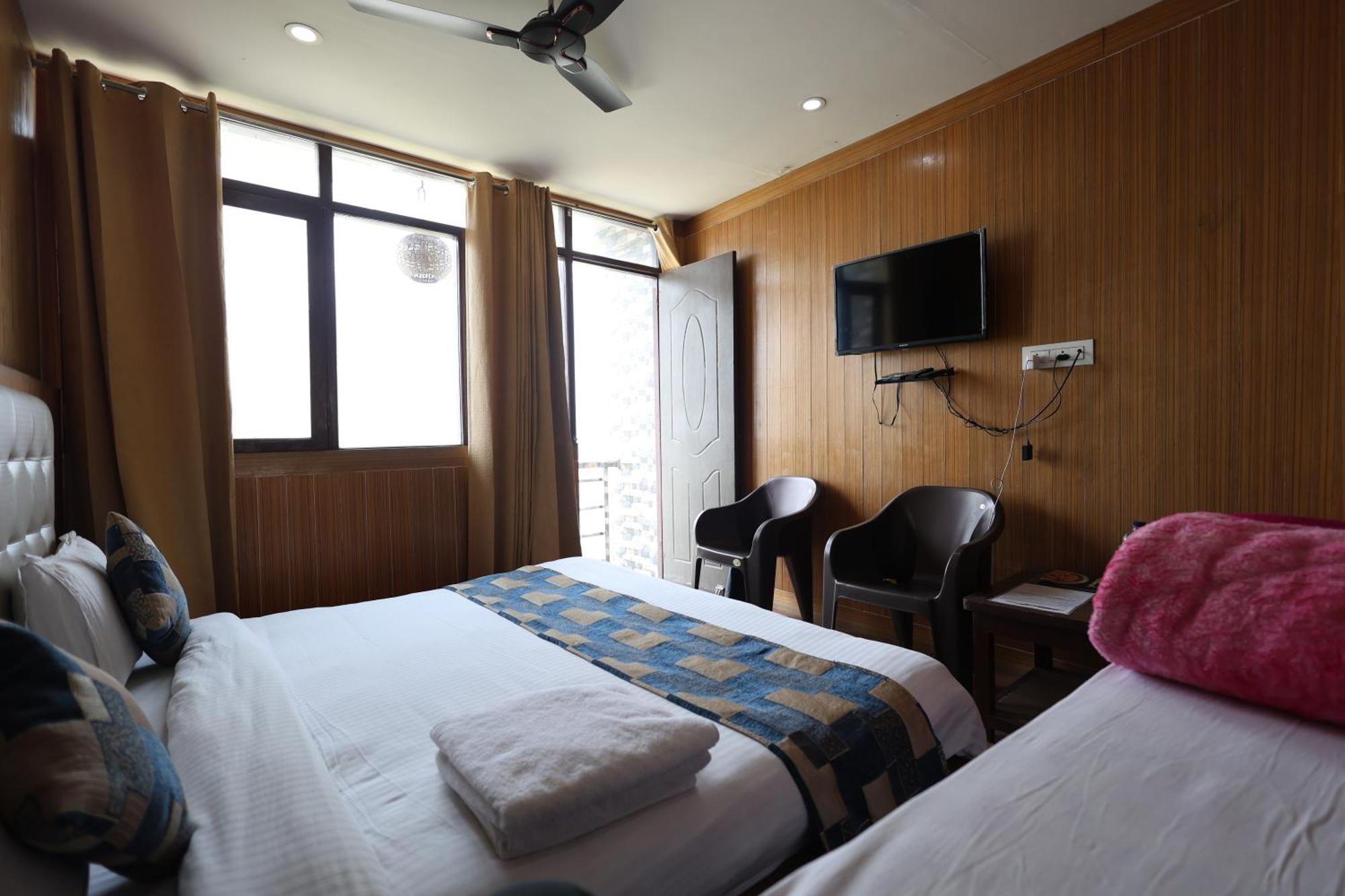 Sleeping Beauty Hotel Moutain View Property Joshīmath 외부 사진