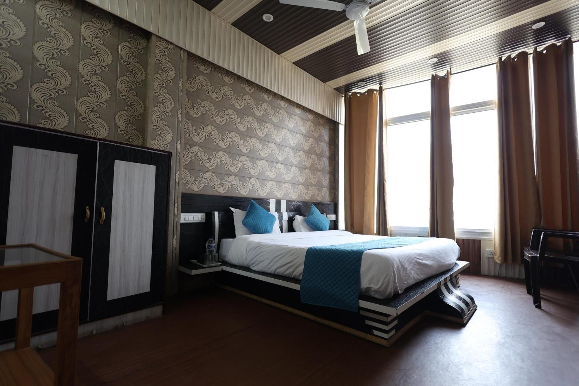 Sleeping Beauty Hotel Moutain View Property Joshīmath 외부 사진